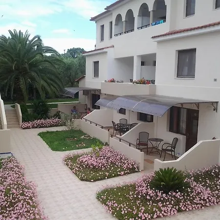 Aparthotel Amari 3*