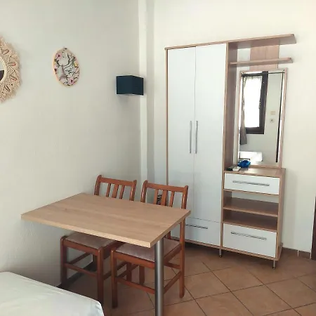 Aparthotel Amari 3*