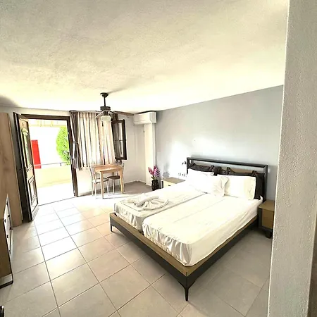 Amari Aparthotel 3*