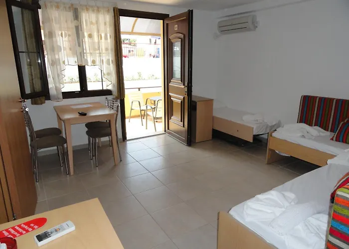 Amari Metamorfosi (Sithonia)